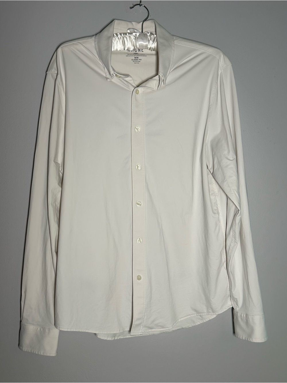 RHONE Men's Off White Long-Sleeve Button Up Medium